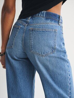 Abercrombie Curve Love Loose Fit High Rise Jeans Denim Pants — Size 28